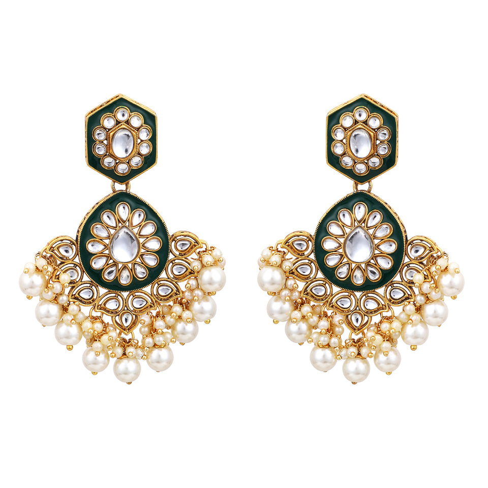 Bridal Kundan Jewellery Set with Earring by Leshya