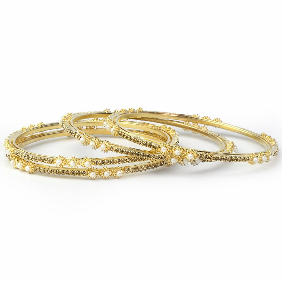 Set of 4 Look-Like Real Jewellery Pearl Bracelets by Leshya