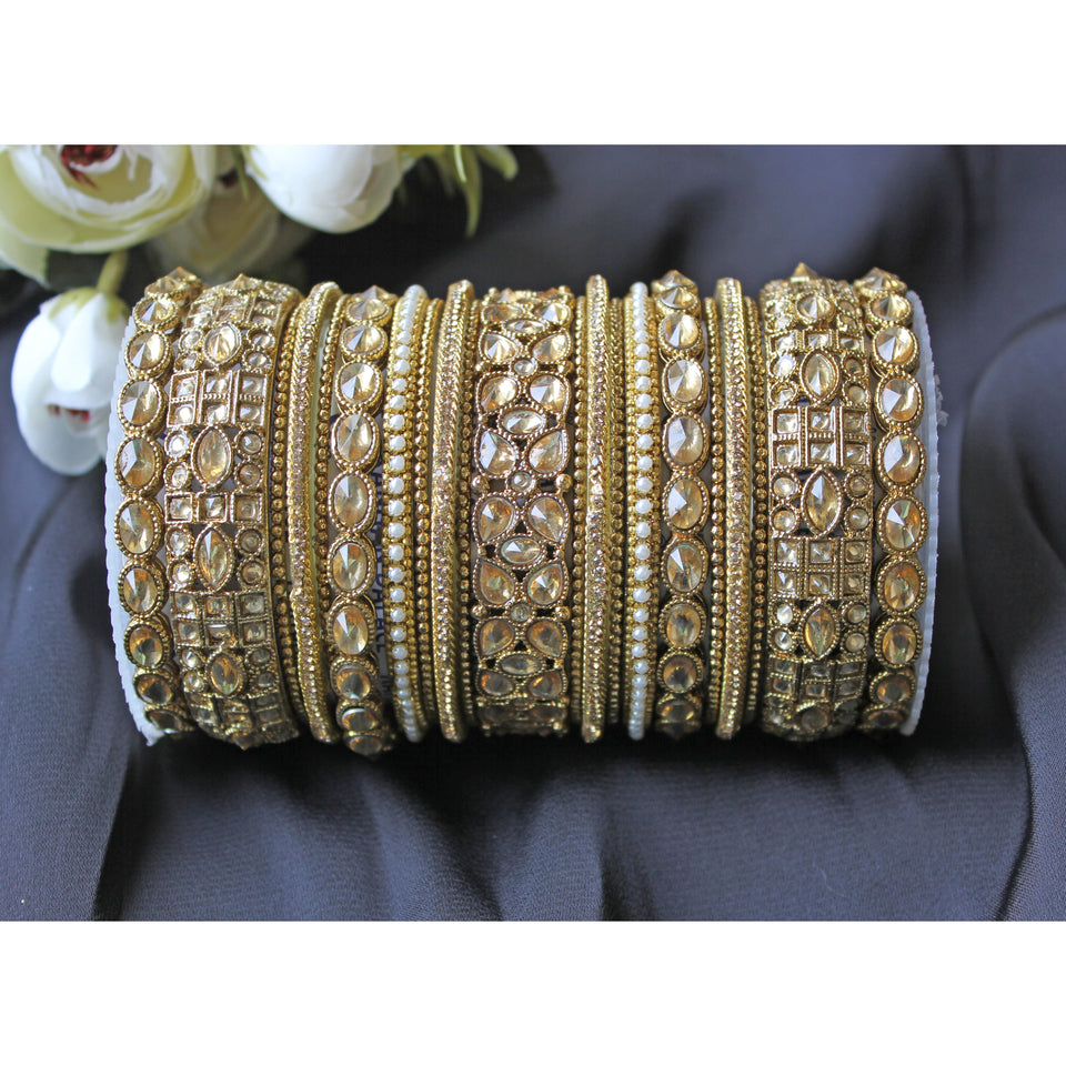 Traditional Mirror Bangle Set with Jhumki by Leshya