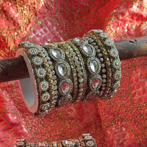 Traditional Kundan Kada set for two hands by Leshya