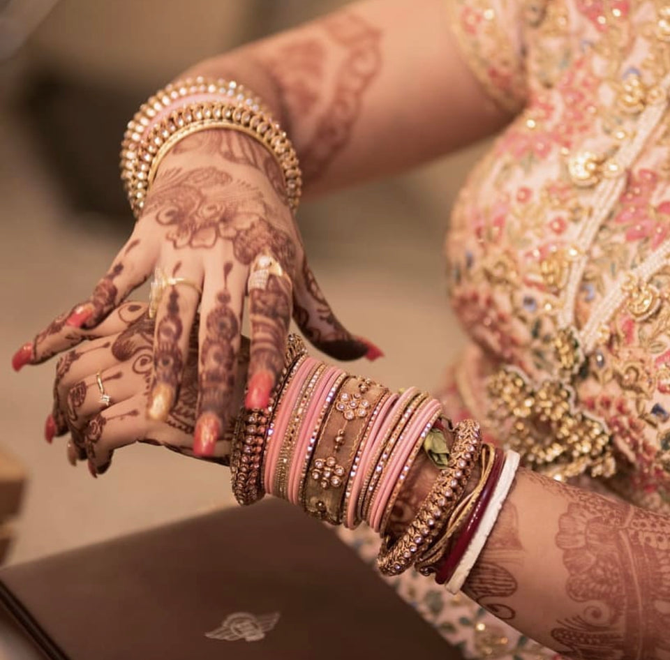 One Hand Multi-Colored Velvet Textured Bangle Set