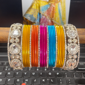 Silver Kundan Bangle set for two hands by Leshya