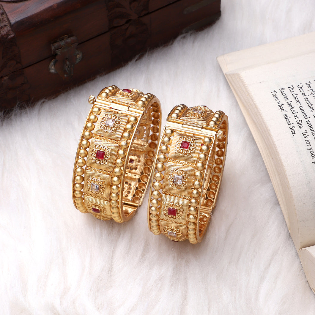 Dailywear Temple Gold Kangan by Leshya