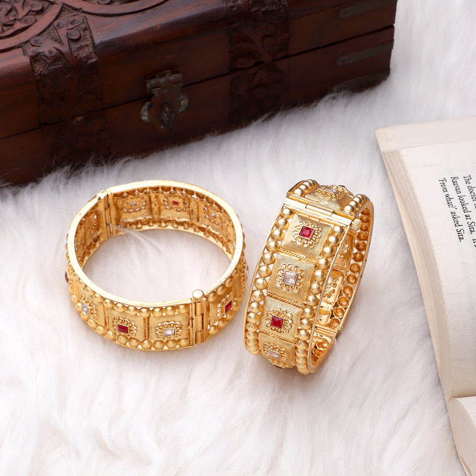 Dailywear Temple Gold Kangan by Leshya