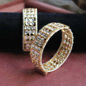 Pachi Kundan Bracelet with Intricate Design