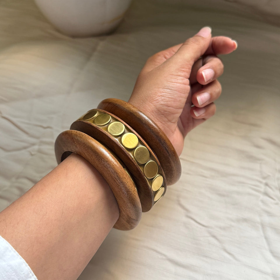 Modern Wooden Bangle Stack by Leshya