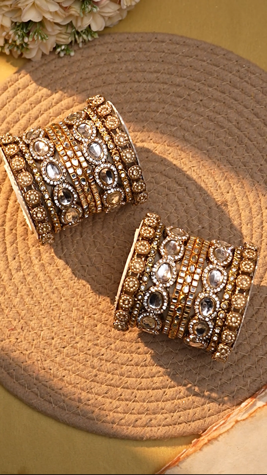 Traditional Kundan Kada set for two hands by Leshya