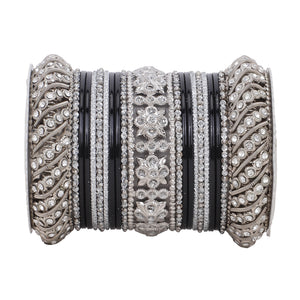 Silver Pacheli Bangle set by Leshya