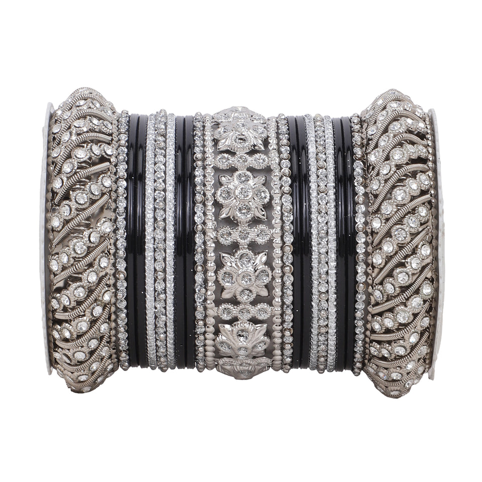 Silver Pacheli Bangle set by Leshya