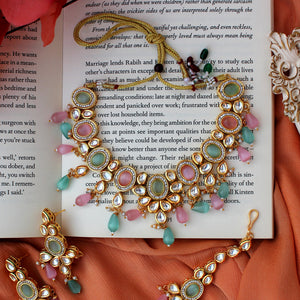 Pastel Kundan Necklace Set with Maang Tikka and Earrings