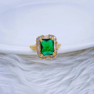 Emerald Green Stone Ring by Leshya