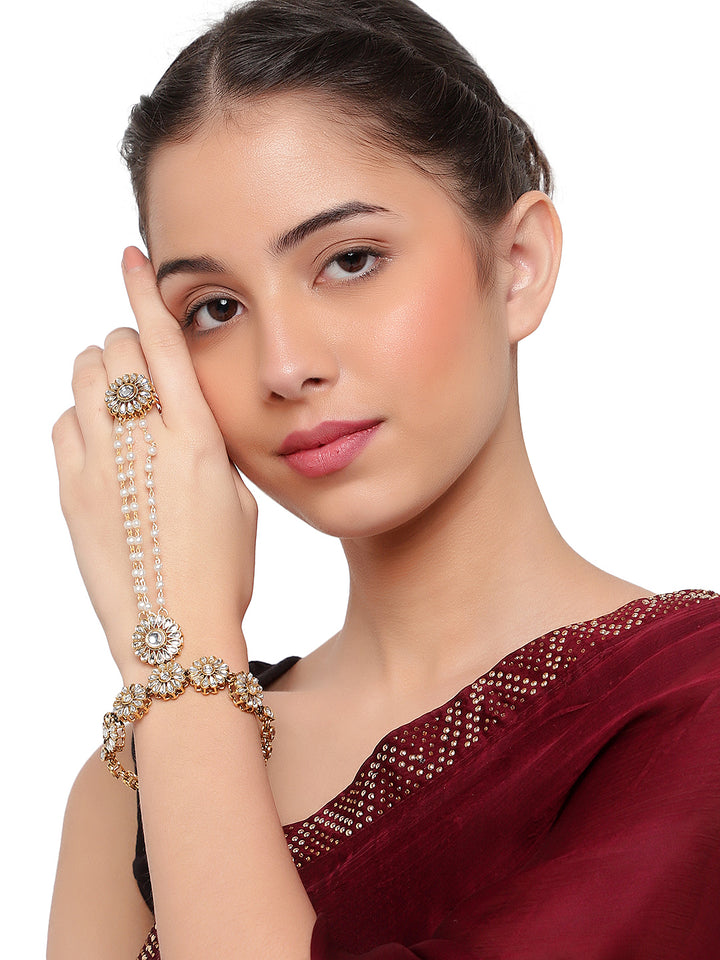 Adjustable Bridal Hand Harness with Kundan Stones by Leshya